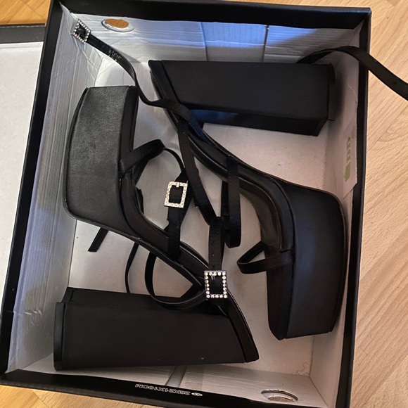 GIA- square toe platform heels - Picture 2 of 10